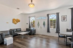 Lovely gated 3bedroom & 2 bath unit near Universal studio and Hollywood